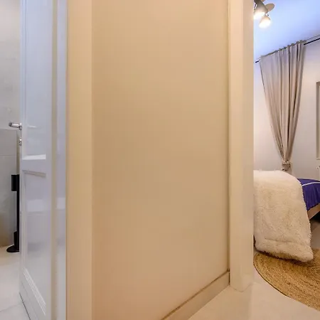 New ! Luxury Euphoria With Heated Infinity Pool Solin