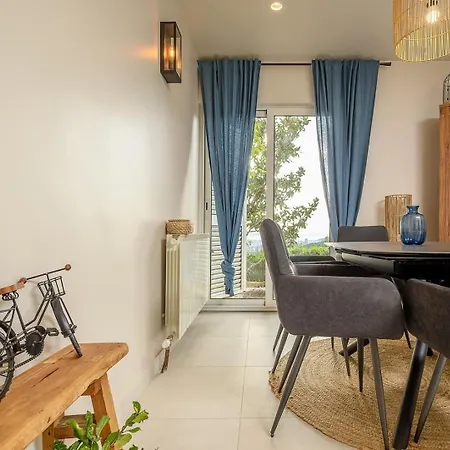 New ! Luxury Euphoria With Heated Infinity Pool * Solin