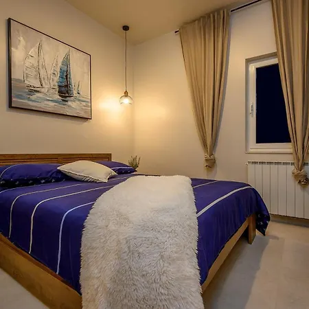 New ! Luxury Euphoria With Heated Infinity Pool * Solin